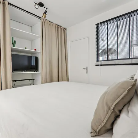 Apartment In 2eme *