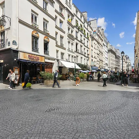 Apartment In 2eme